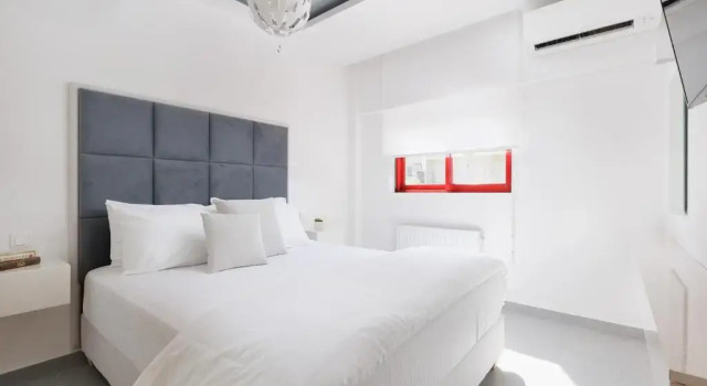 A Luxury Retreat in Corfu Town by Konnect, Two-Bedroom Apartment, Забронировать Апартаменты/квартира Керкира Остров Корфу, рядом с Порт Корфу