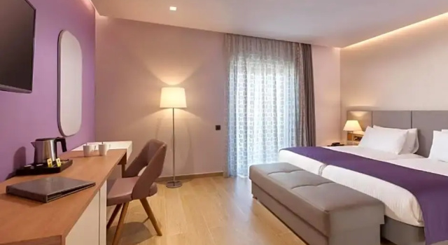 Трёхместный полулюкс Blue Lagoon City Hotel
