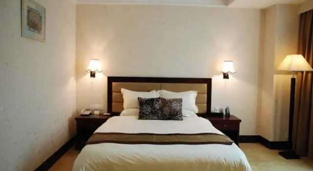 Cheerful Hotel, Rezervasyon Otel Guangdong otoparklı oteller, Otopark