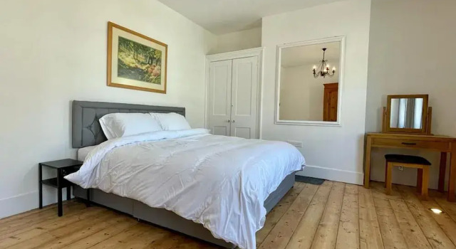 Hastings Stunning Town Centre 2 bed House, Забронировать Отель Отели Исторического графства Суссекса с парковкой, Парковка