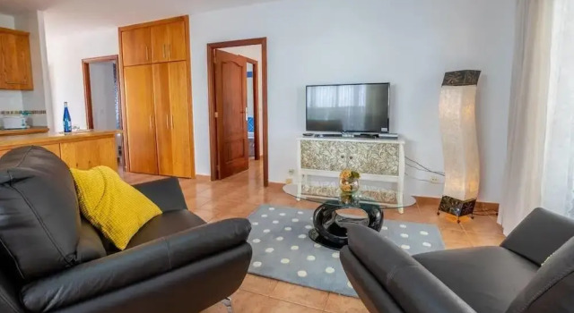 Villa Iris, Book Villa Hotels in Tenerife with Parking, Parking