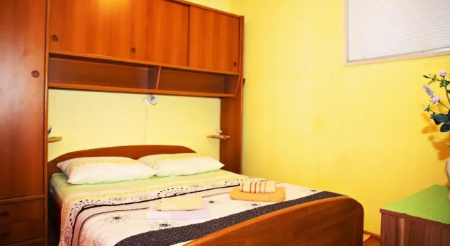 Apartments Nikola, Забронировать Апартаменты/квартира Остров Брач Омиш