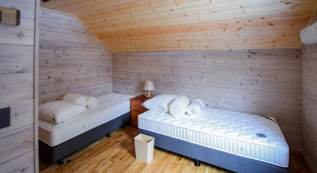 Baan Hakuba, Book Feriehus Hoteller i Koshinetsu med parkering, Parkering