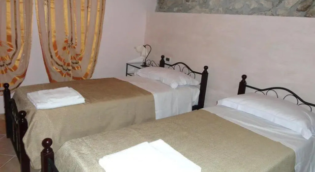 Casa Vacanze Caccamo Santa Lucia, Book Hotel Hotels in Sicily with a Pool, Swimming Pool