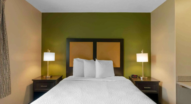 Suburban Studios Louisville East, Prenota Hotel Louisville Louisville Metropolitan Area