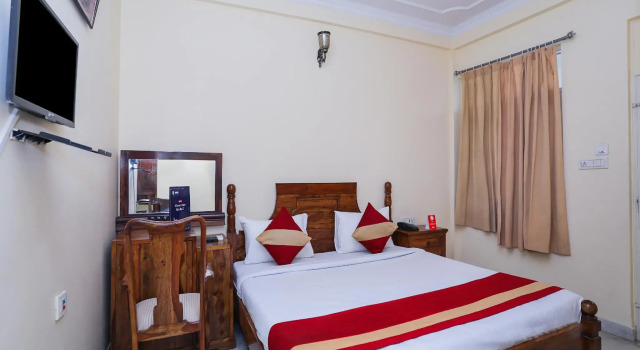 OYO 22047 Hotel JAL MAHAL, Забронировать Отель Отели штата Раджастхана с завтраком, Завтраки