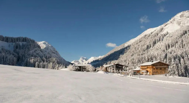 Pension Daniel, Book Bed and Breakfast Hotels in Vorarlberg with Parking, Parking