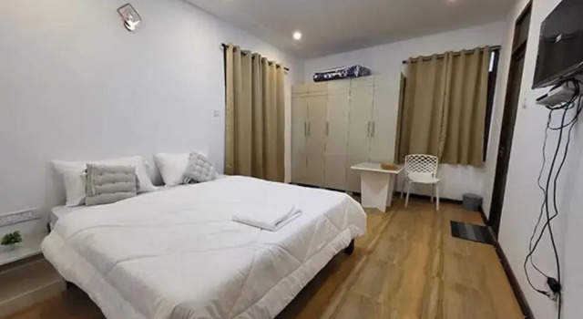 Люкс Luxury Fabhotel Sri Vari Studio Apartment