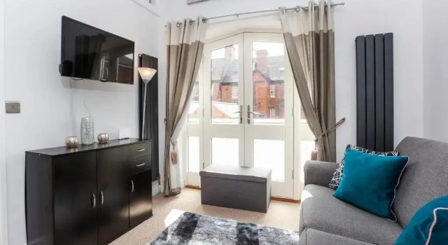Apartment 4 The Keyes- Stunning & Stylish Apartment With Free Parking, Varaa Huoneisto Asunnot kohteessa Merseyside, Huoneisto