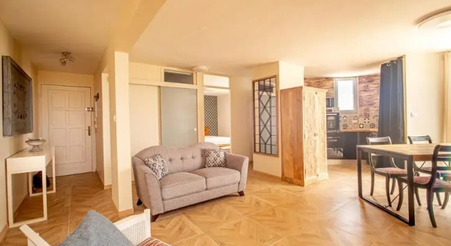 T3 - L' Anaxa - 65m² - champ fleuri, 2 chambres., Book Hotel Hotels in Saint-Denis with Parking, near Trinity Park, Parking