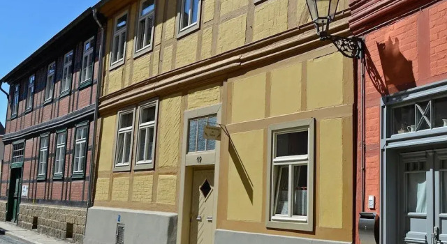 Ferienwohnung Im Damm - private ruhige Terrasse, Parkplatz, Забронировать Апартаменты/квартира Апартаменты Кведлинбург, рядом с Рождественский рынок Кведлинбурга, Апартаменты/квартира