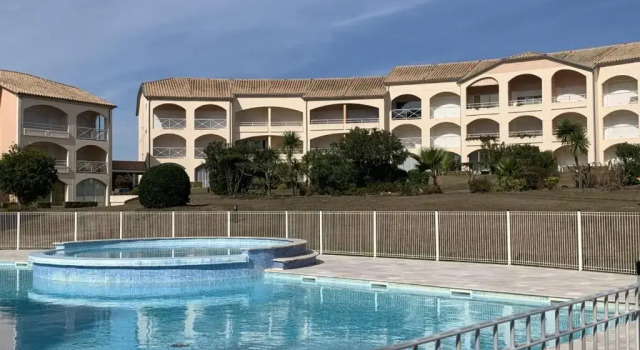 Апартаменты Appartement T2 cabine, capacité 4 personnes, à 600 m de la plage