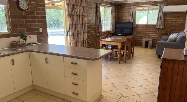 2 Bedrooms Standard Suite Rubyvale Motel & Holiday Units