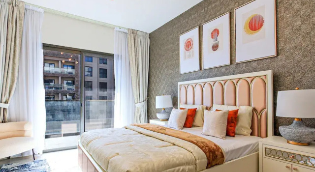 Bright Spacious 2BR with Maids