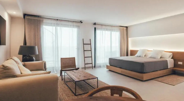 Апартаменты Cala Lanuza Suites