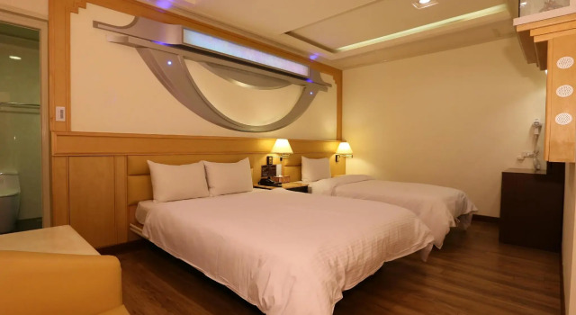 Трёхместный номер Standard Kai Fu Hotel