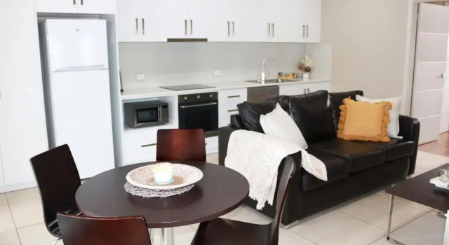 Апартаменты Renmark Holiday Apartments