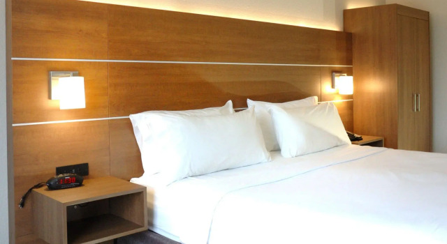 Номер Standard Holiday Inn Express Hotel & Suites Goshen by IHG