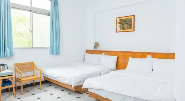 Четырёхместный номер Standard Ta Ti Hotel