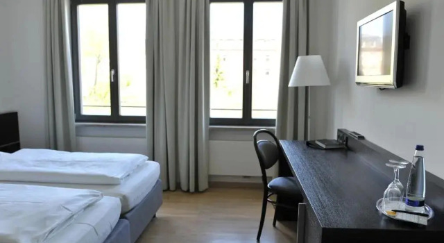 Одноместный номер Standard Tandem Hotel