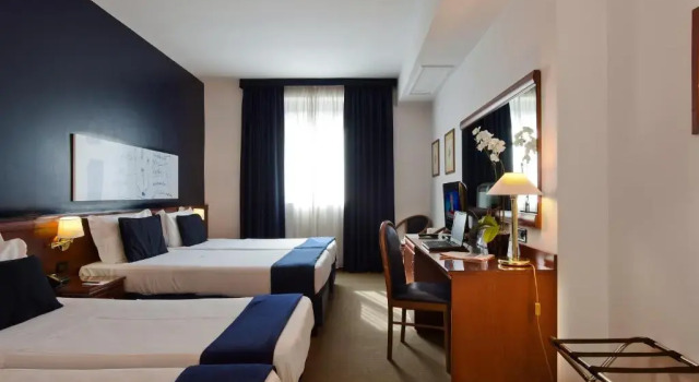 Четырёхместный номер Classic Grand Hotel Tiberio