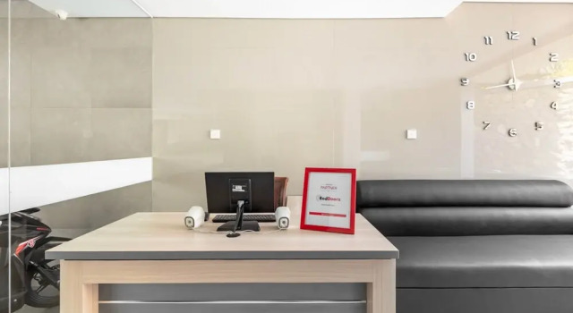 Indraprastha Residence by RedDoorz, Забронировать Отель Денпасар Denpasar Municipality