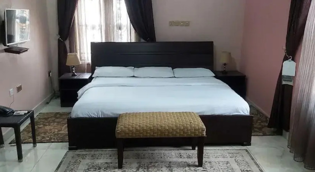Paulight Residence