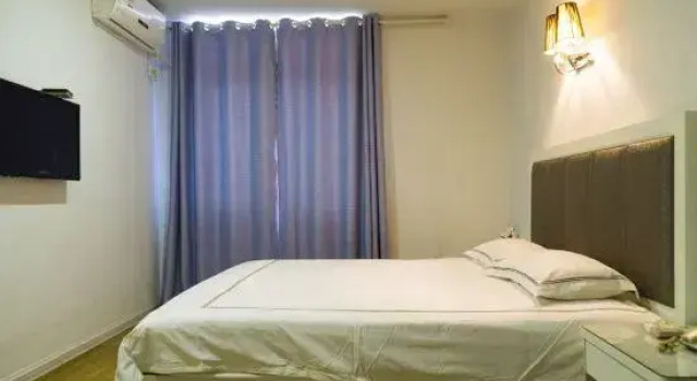 Люкс Deluxe Yiyang Aishang Hotel