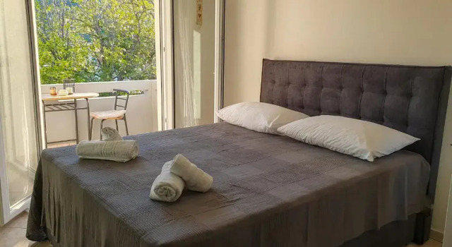 Apartments Mira, Prenota Appartamento Hotel a Isole Quarnerine con parcheggio, Parcheggio
