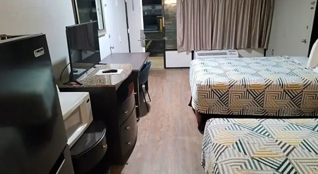 Четырёхместный номер Deluxe Studio 6 Suites Hinesville, GA