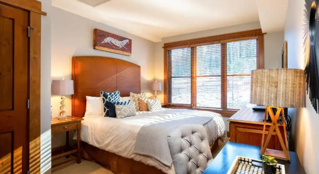 New Listing in the Heart of the Village at Northstar! Iron Horse South 208
