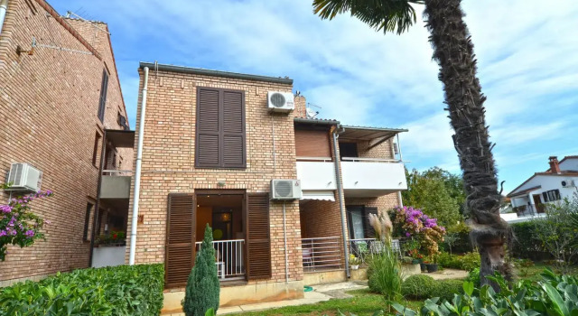 Apartment 1045