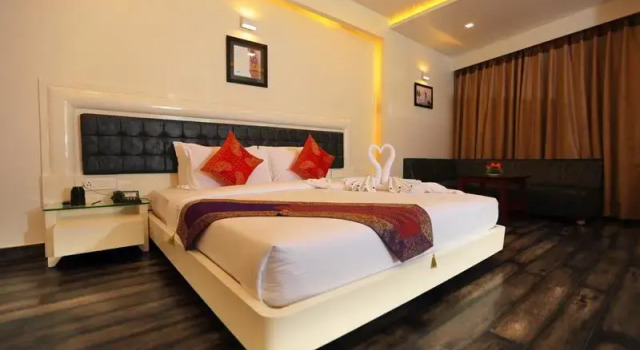 Люкс Comfort Inn Benaras