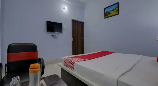 OYO 18839 Dhanraj Residency, Book Hotel Deoghar Jharkhand