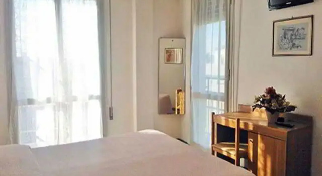 Hotel Harmony, Забронировать Отель Отели в центре Риччоне, в центре