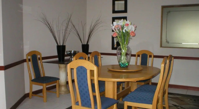 Shangani Lodge