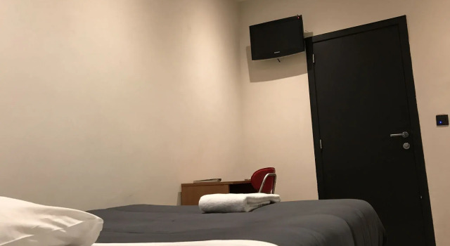 Royal Hotel, Забронировать Отель Отели Брюссельского столичного региона по системе «всё включено», рядом с Национальный Банк Бельгии, Всё включено