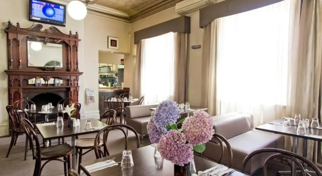 Двухместный номер Standard Deloraine Hotel