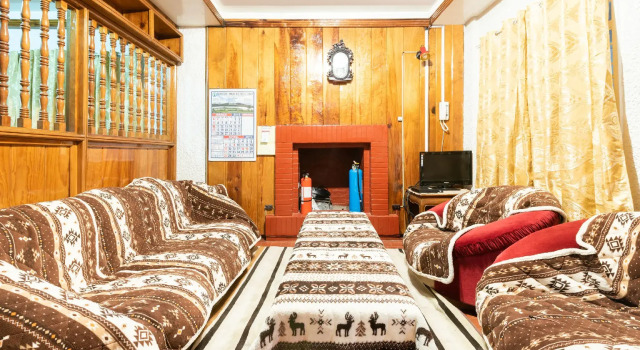 OYO 122 The Peak Pines Pension, Rezervovat Hotel Baguio 