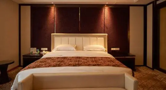 Люкс Deluxe Hongyang · Linglu Hotel