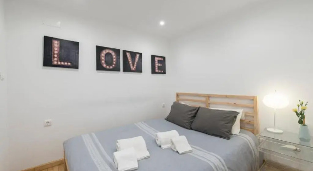 Lisbon Apartment Bairro Alto - Bica 1, Забронировать Апартаменты/квартира Отели Лиссабона с парковкой, рядом с Money Museum, Парковка