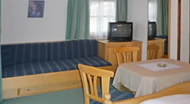 Ferienanlage Brunnleiten, Rezerwuj Hotel Hotele w Salzburg z parkingiem, Parking