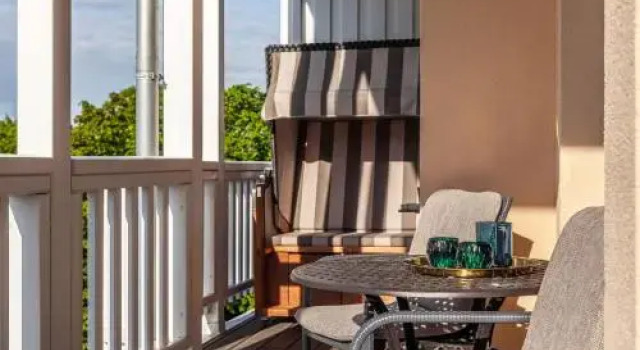 traumhafter Meerblick vom Balkon, gratis Nutzung vom AHOI Erlebnisbad und Sauna in Sellin - Villa Bergfrieden, Забронировать Вилла Виллы Остзеебад-Гёрен, Вилла