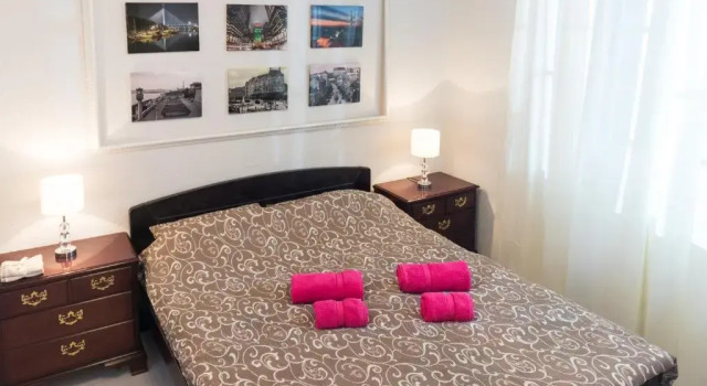 Апартаменты Modern Central Apartments RENOVATED
