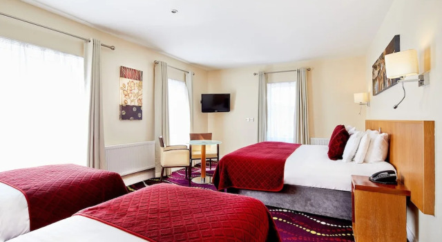 Семейный номер Standard Arlington Hotel OConnell Bridge