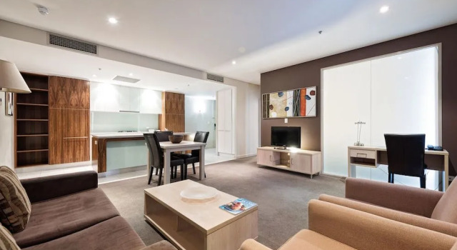 Embassy apartment North Terrace., Забронировать Апартаменты/квартира Отели Аделаиды с парковкой, рядом с City of Adelaide Golf Links, Парковка