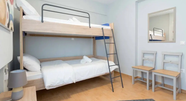 Demokratia apartment Pnyx Hill building, Забронировать Апартаменты/квартира Афины Острова Саронического залива - Аттика, рядом с Холм Филопаппос