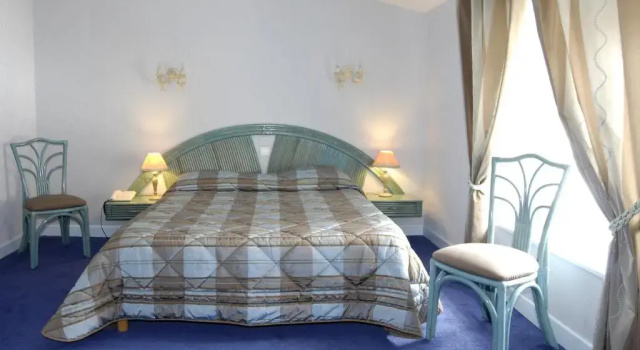 Двухместный номер Comfort Hôtel Le Clos des Arts
