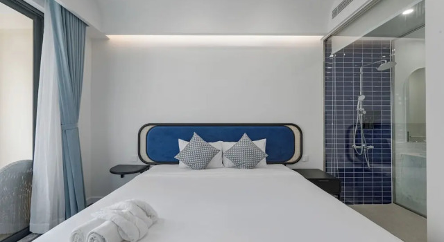 Апартаменты Standard We Young Apartments by HOFs - Fireworks & Ocean view