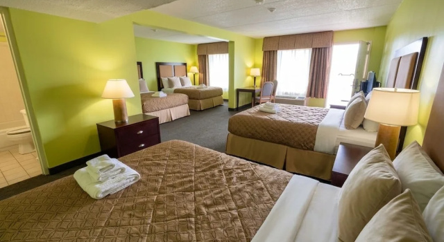 Номер Superior Grand Persepolis Inn